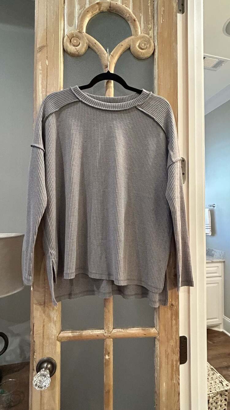 Zenana Drop Shoulder round neck sweaterL/XL